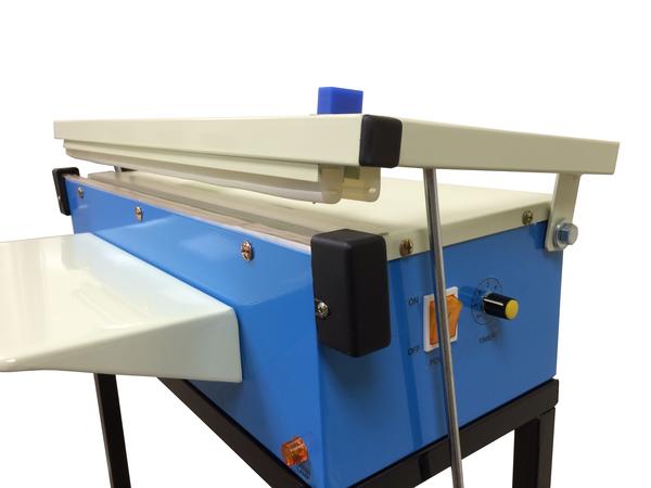 YC-600F-YC-Series Foot Sealer w/ Sliding Cutter 24" YC-Series Foot Sealer w/ 3mm Seal Width